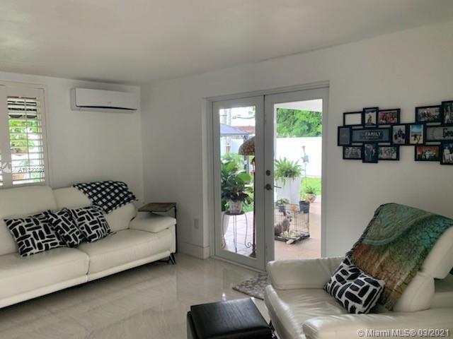 WESTWOOD LAKE 2ND ADDN - Residential