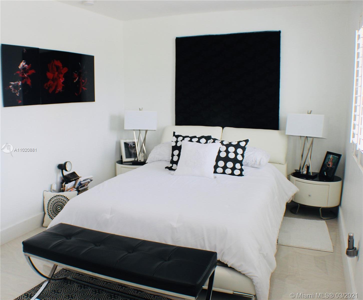 WESTWOOD LAKE 2ND ADDN - Residential