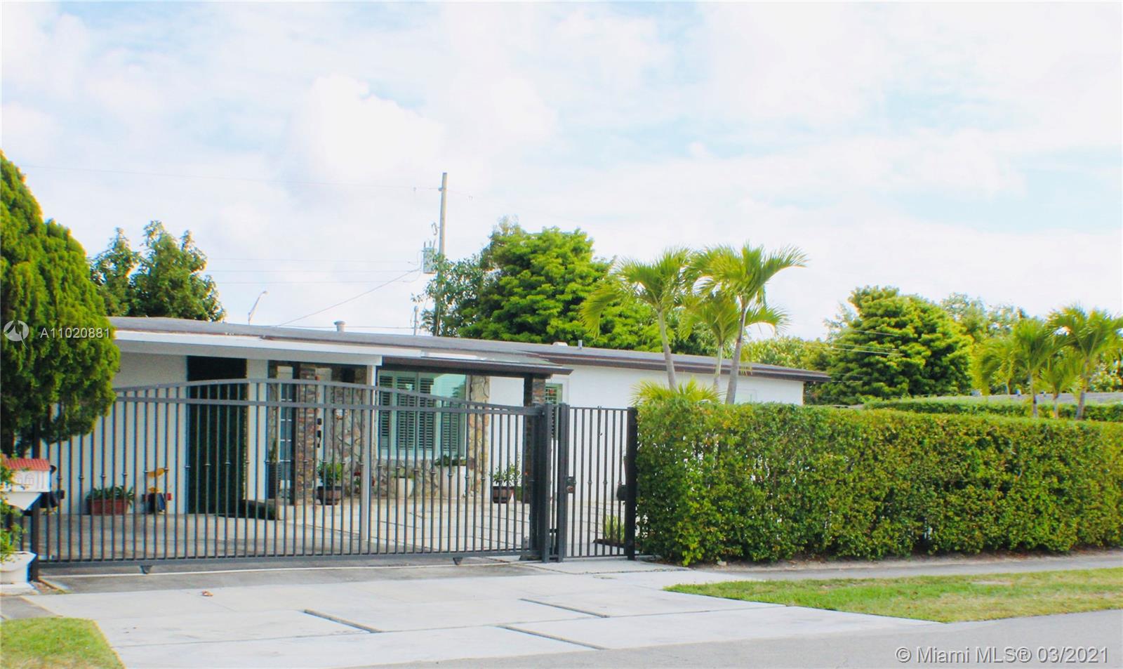 WESTWOOD LAKE 2ND ADDN - Residential