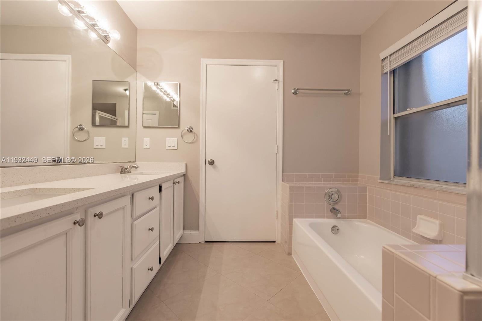 WELLINGTON TR 43 - Residential