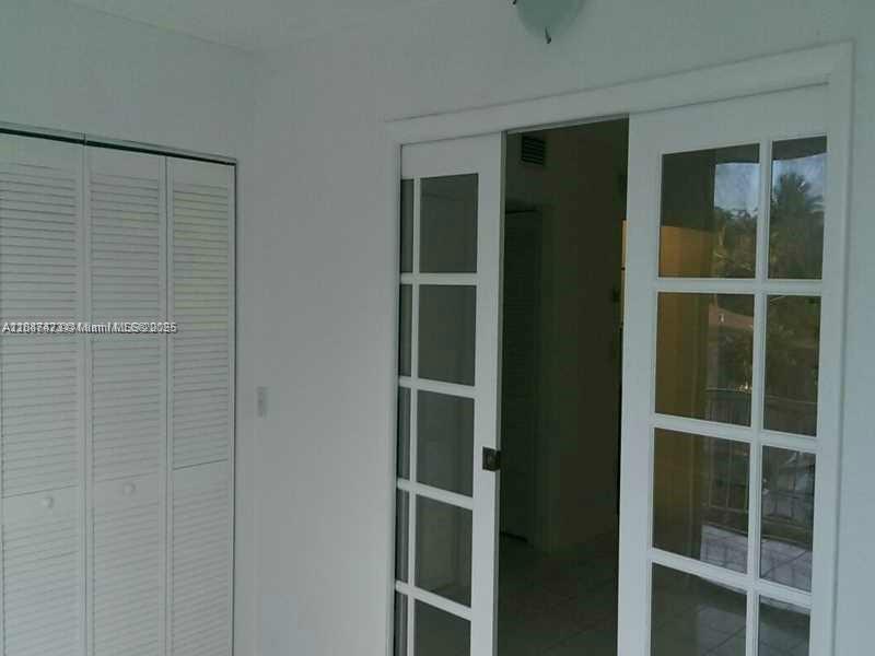 HARBOUR POINTE OF MIAMI C - Residential