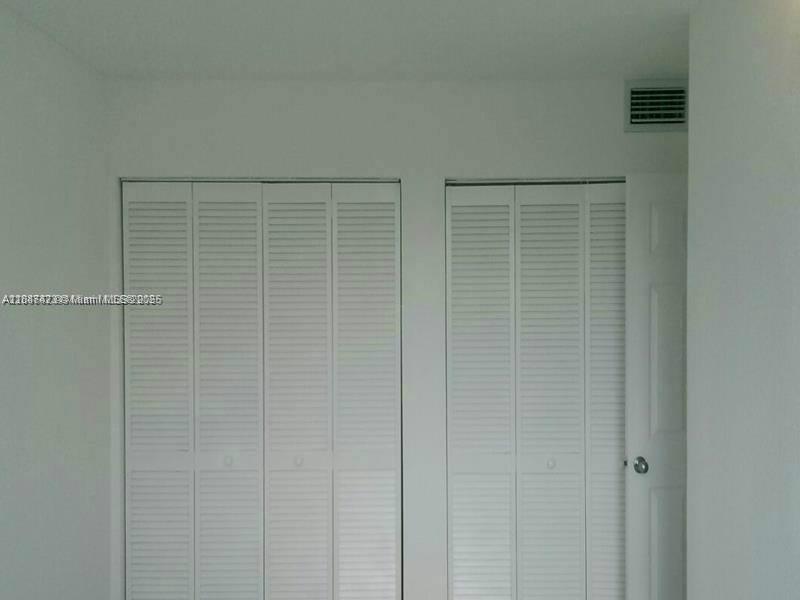 HARBOUR POINTE OF MIAMI C - Residential