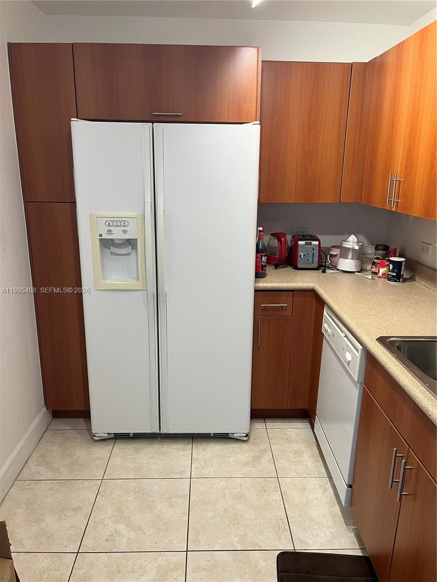 TREASURES ON THE BAY II C - Residential