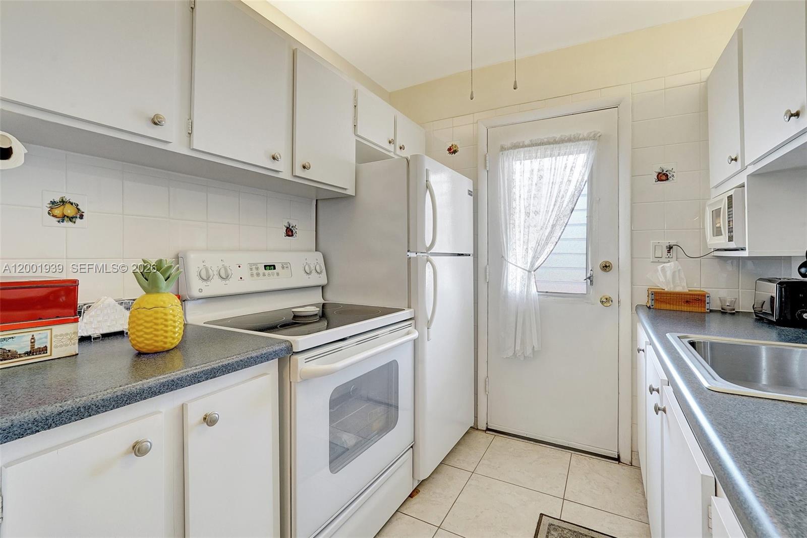 16801 NE 13th Ave 206