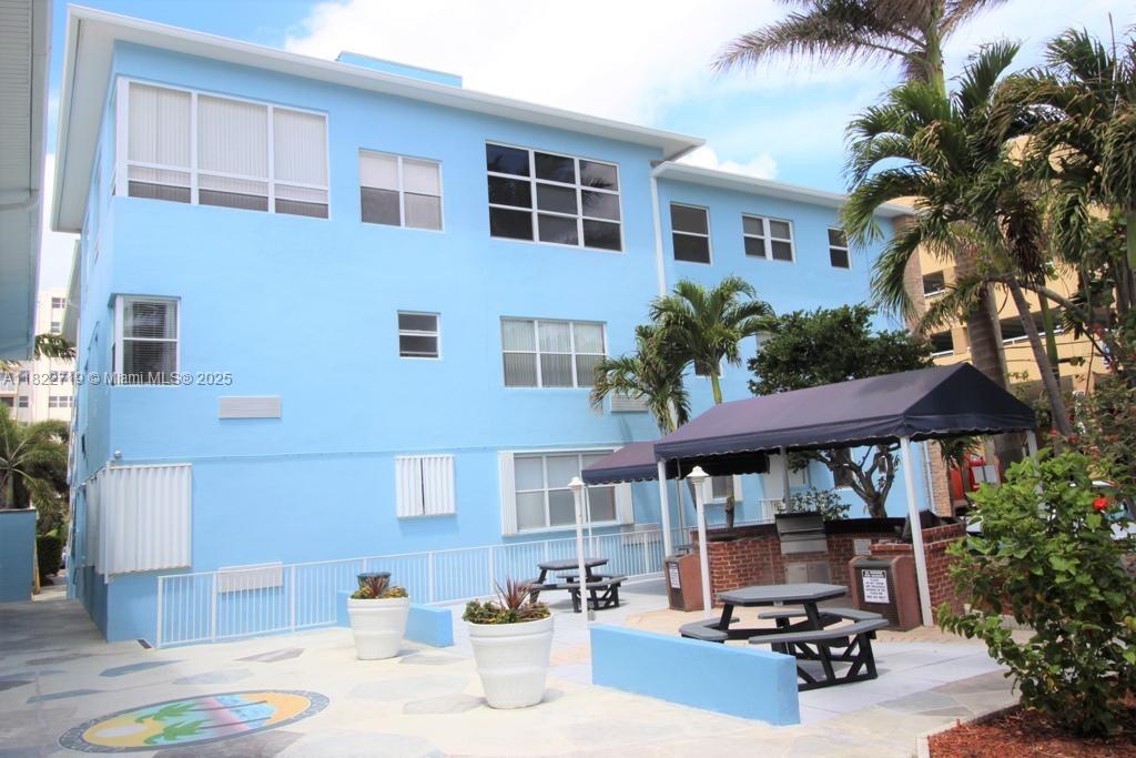 315 Van Buren St 102B