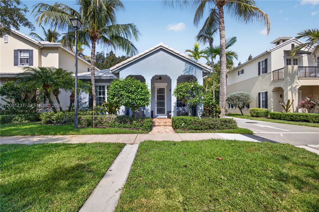 Photo of 184 W Bay Cedar Cir, Jupiter, FL 33458 (MLS # A12001137)
