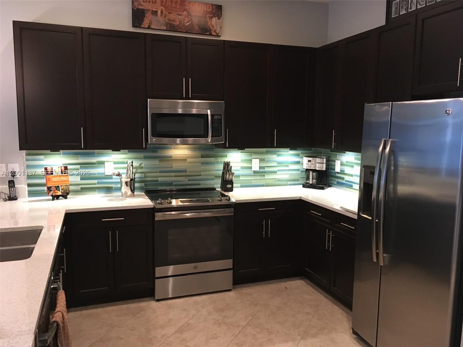 BOTANICA - Residential Lease