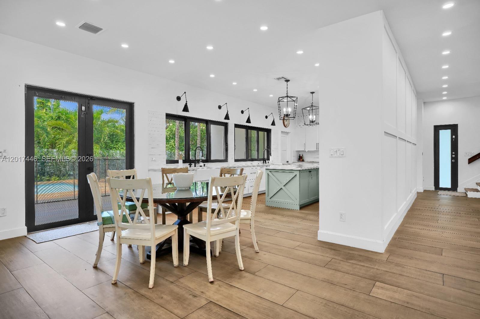 MANANA - Residential
