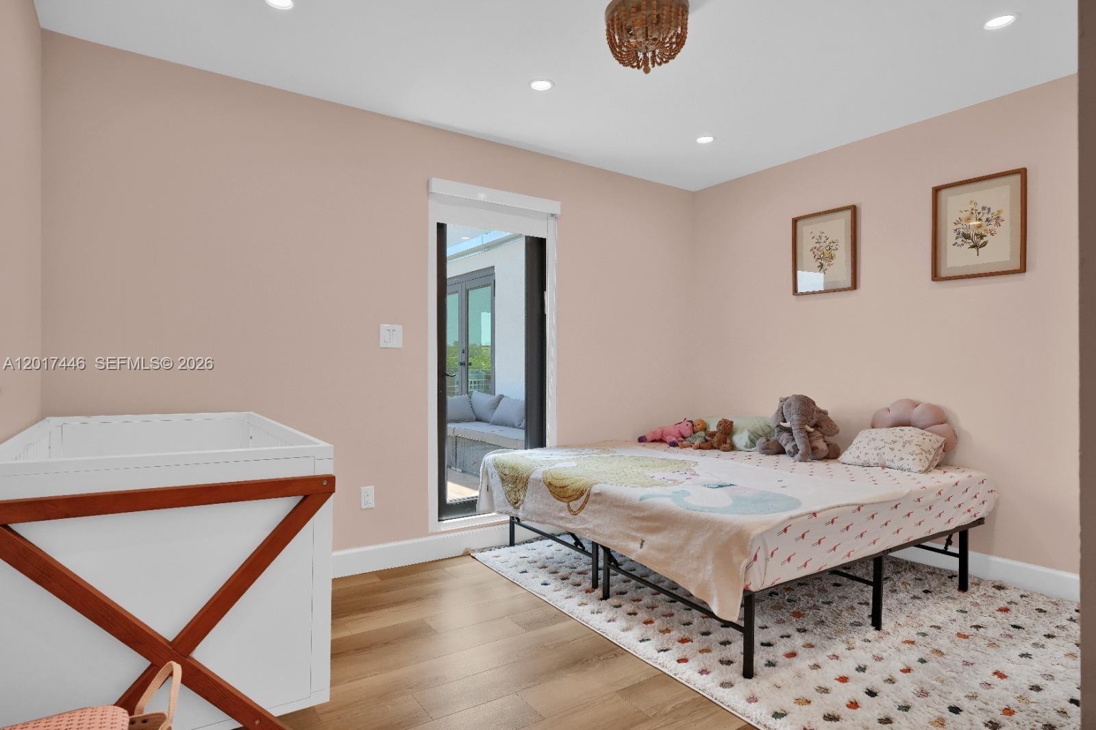 MANANA - Residential