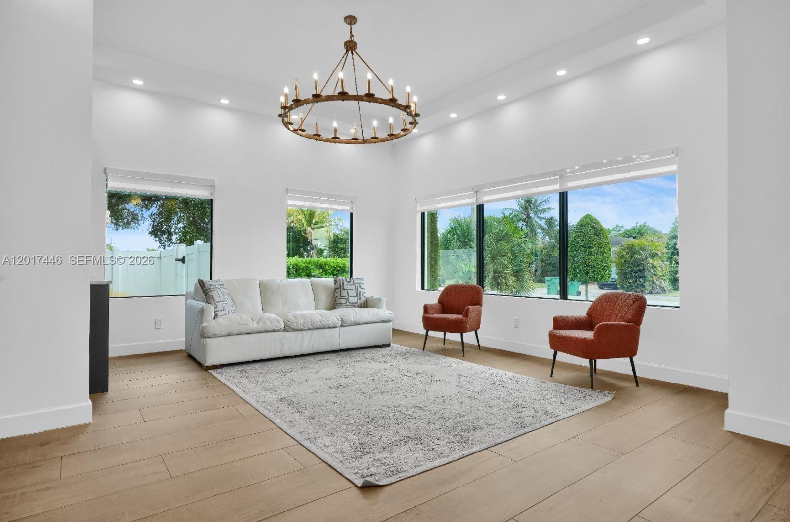 MANANA - Residential