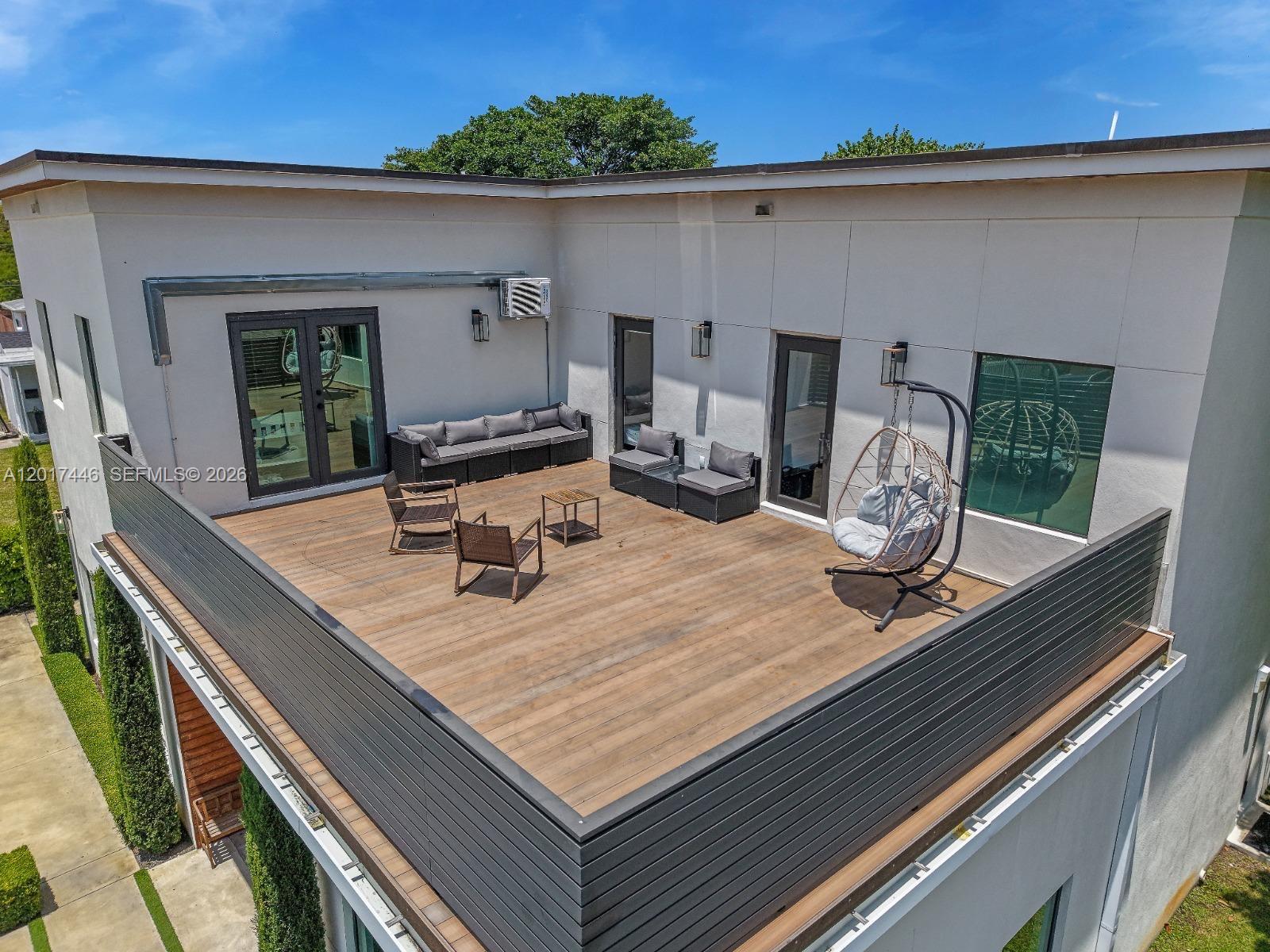 MANANA - Residential