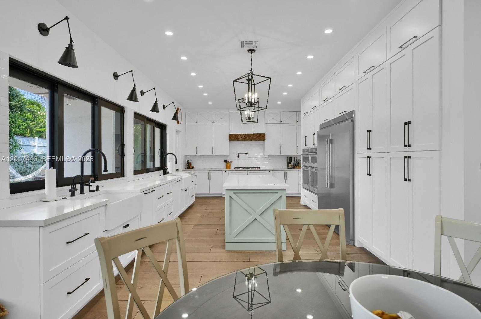 MANANA - Residential