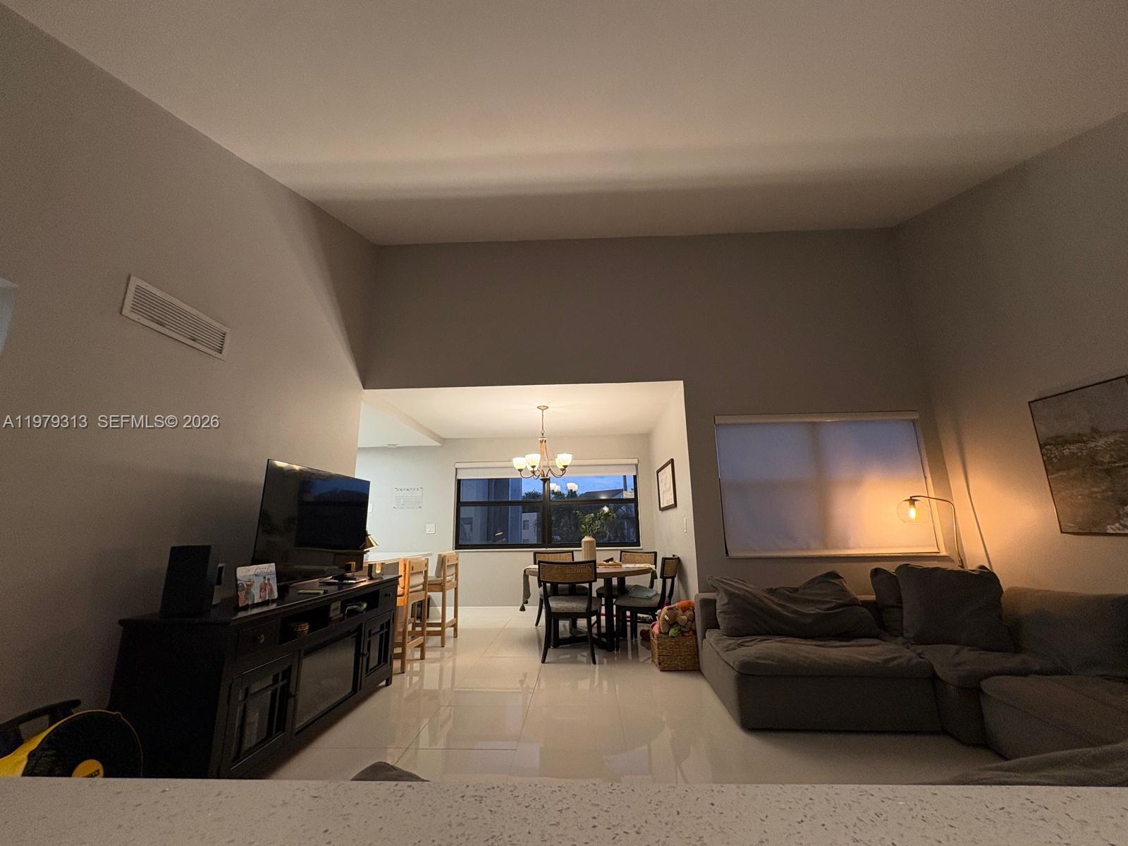 10280 NW 9th St Cir 202