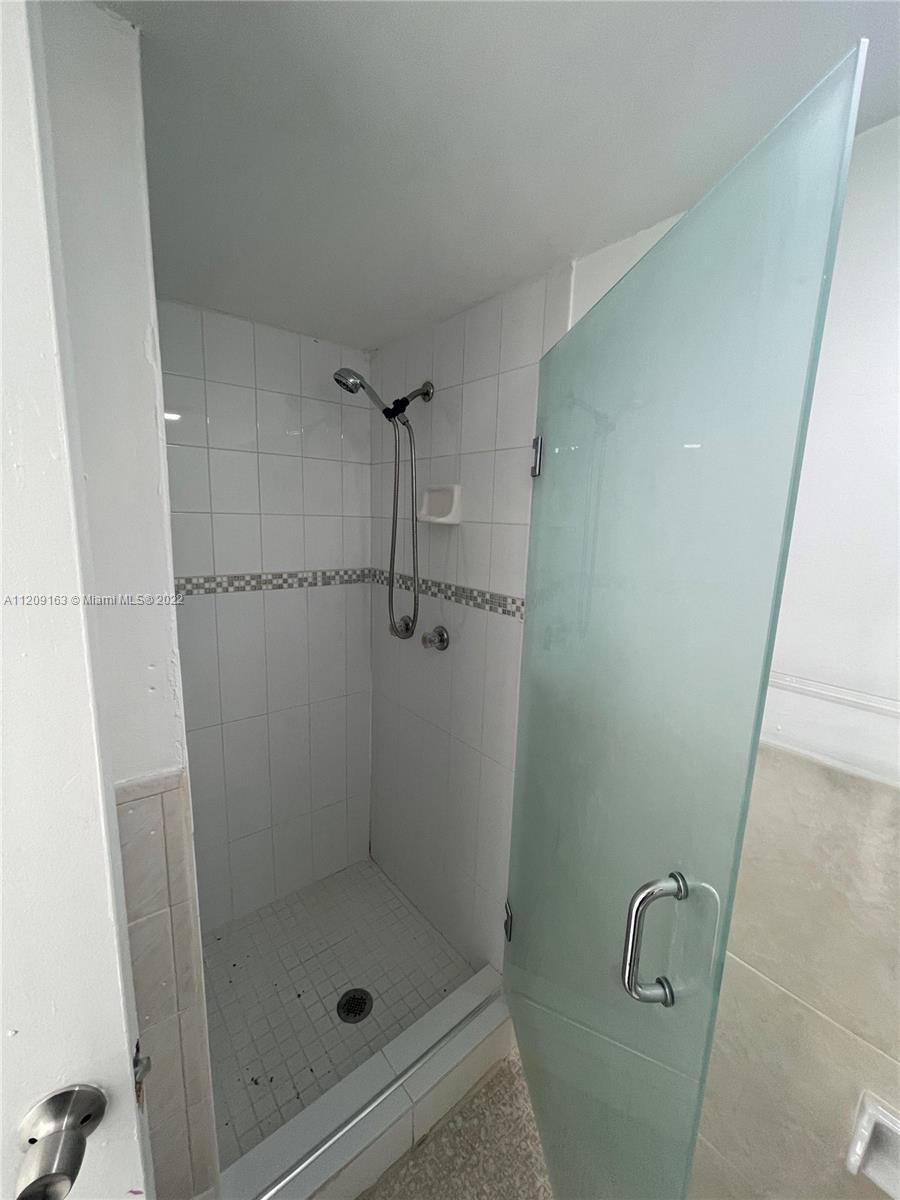 SUNSET VILLAS NO 3 CONDO - Residential Lease