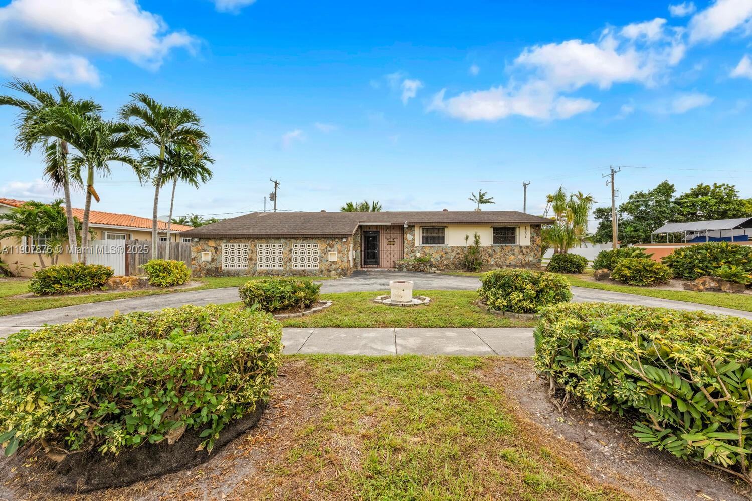 CORAL PK EST SEC 6 - Residential