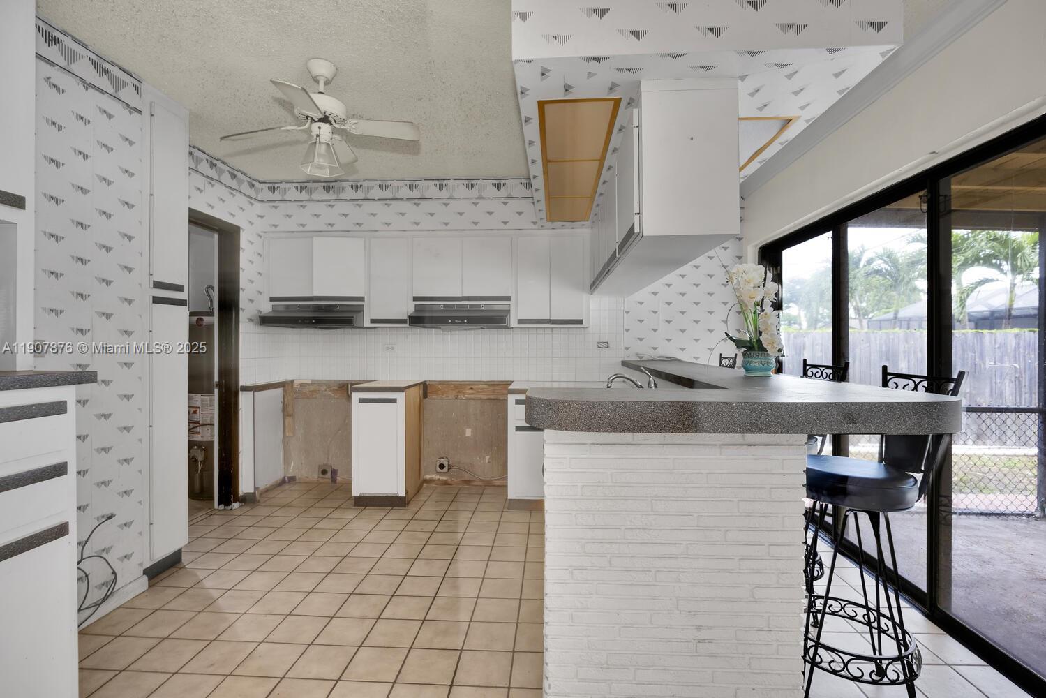 CORAL PK EST SEC 6 - Residential