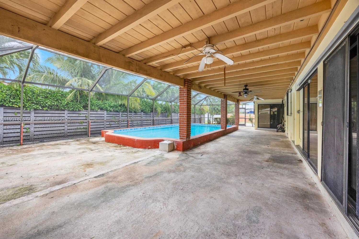 CORAL PK EST SEC 6 - Residential