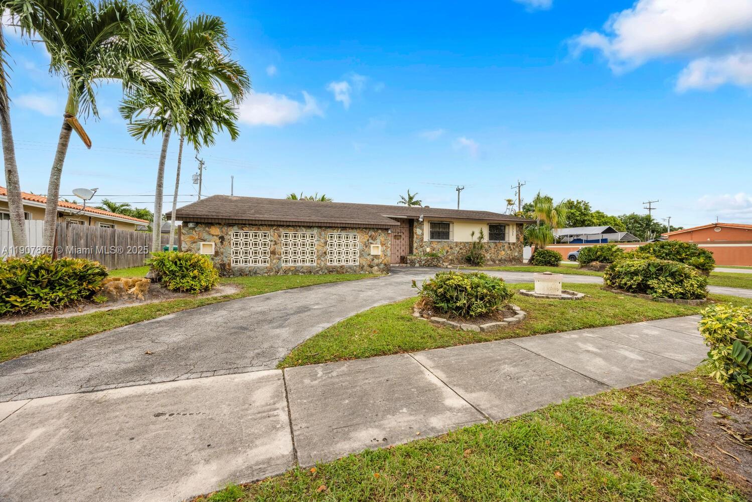 CORAL PK EST SEC 6 - Residential