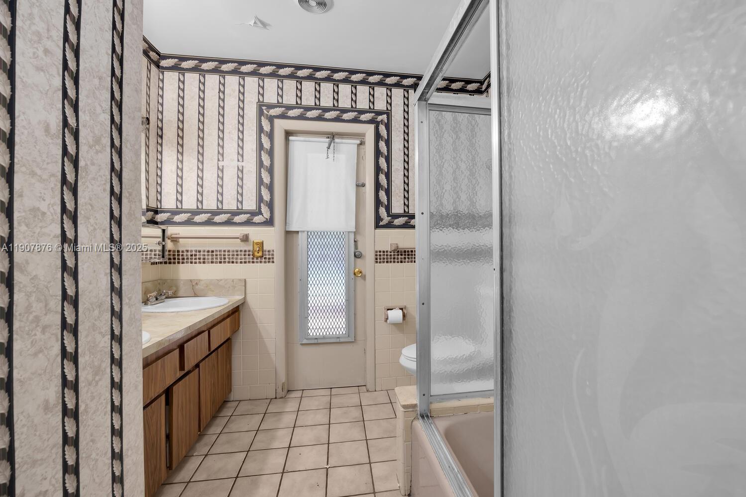 CORAL PK EST SEC 6 - Residential