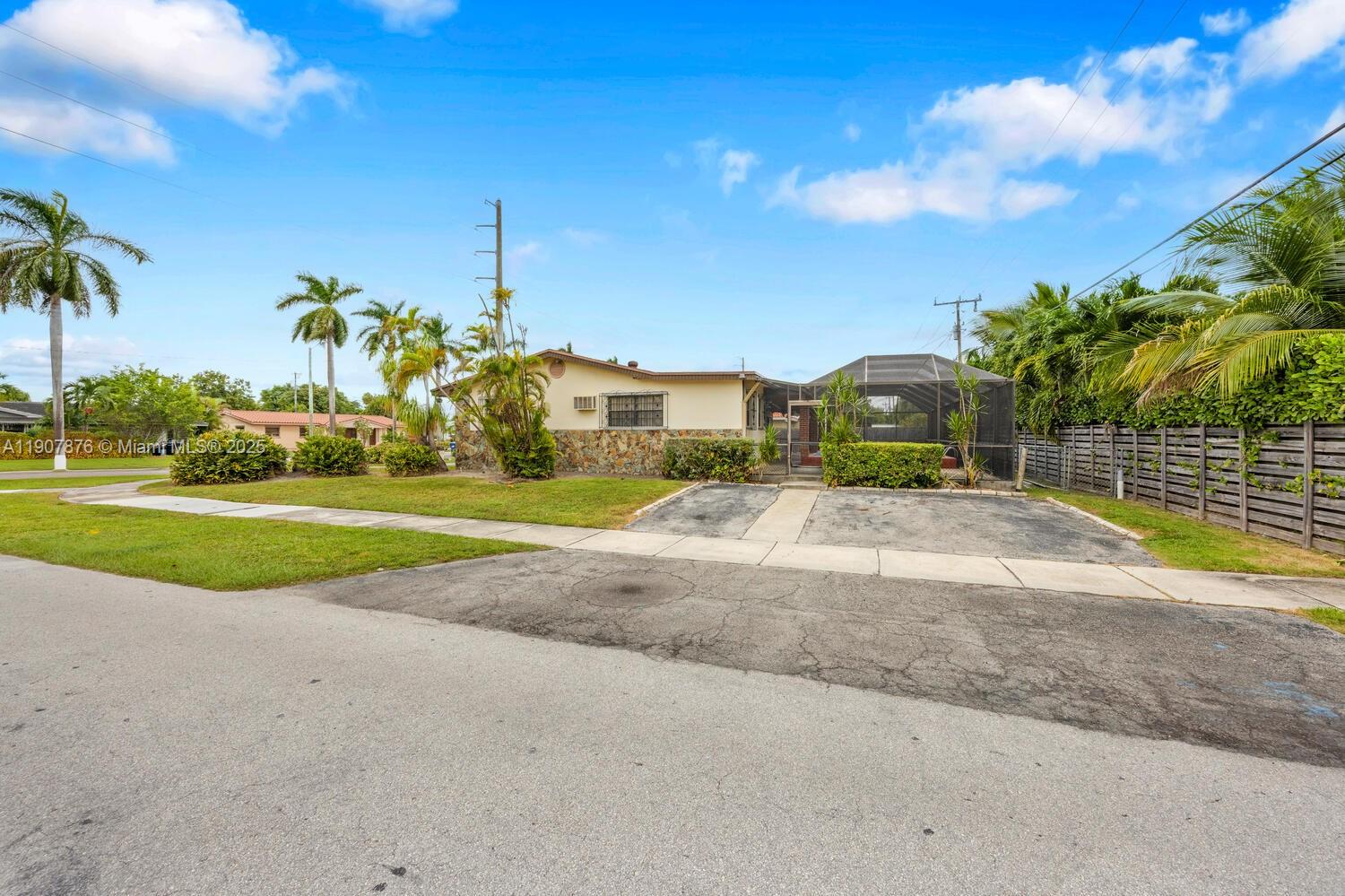 CORAL PK EST SEC 6 - Residential