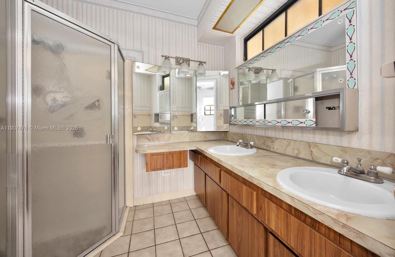 CORAL PK EST SEC 6 - Residential