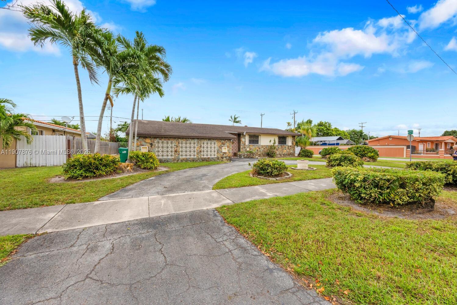 CORAL PK EST SEC 6 - Residential