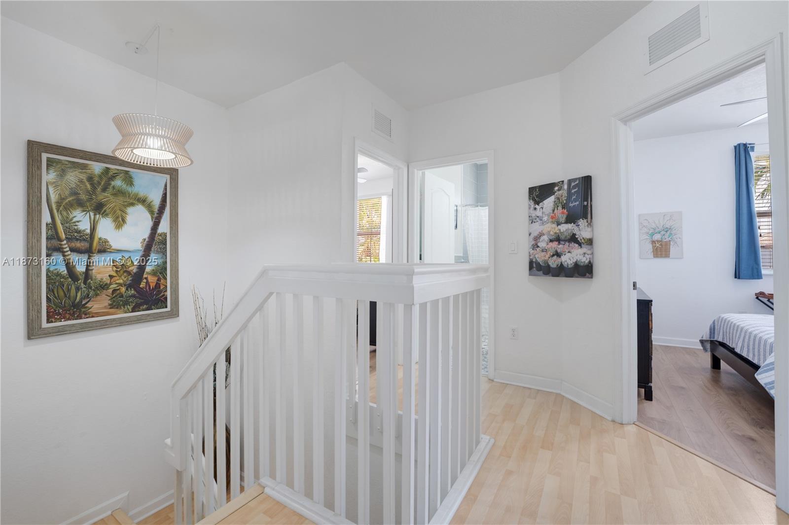 DORAL ISLES NORTH SEC ONE - Residential