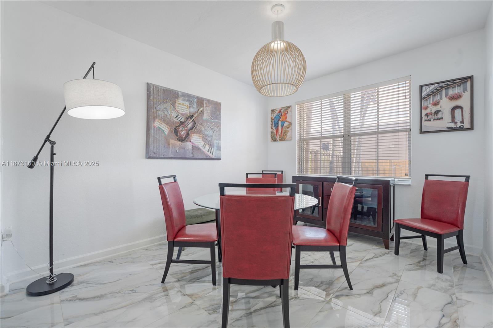 DORAL ISLES NORTH SEC ONE - Residential