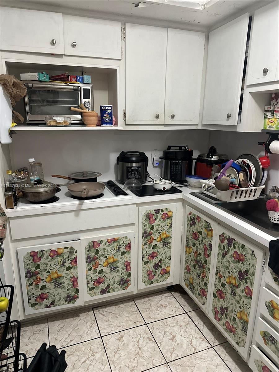 View photos, virtual tours, details... 1400 NE 169th St 215