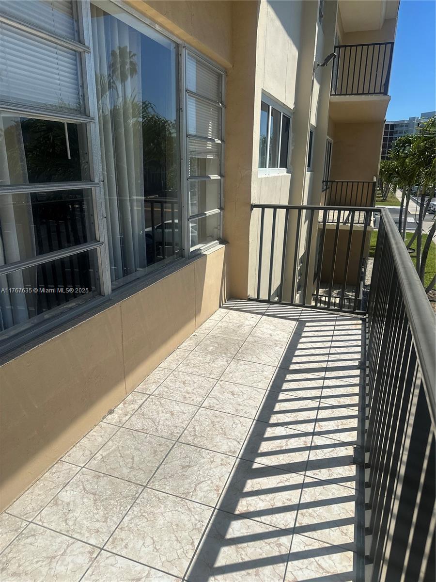 FOUNTAINVIEW CONDO NO 3 - Residential