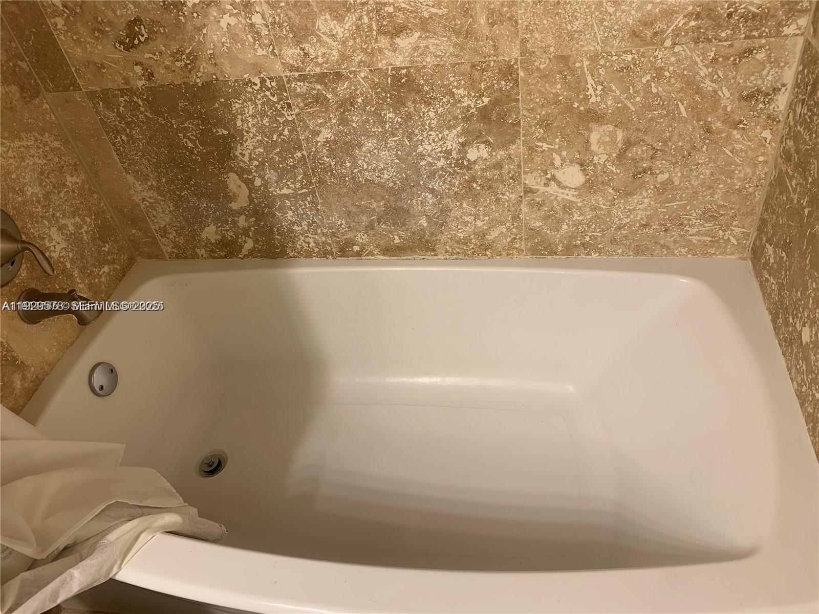 WELLEBY TOWNHOME 1 CONDO - Residential Lease