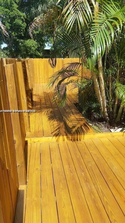 WELLEBY TOWNHOME 1 CONDO - Residential Lease