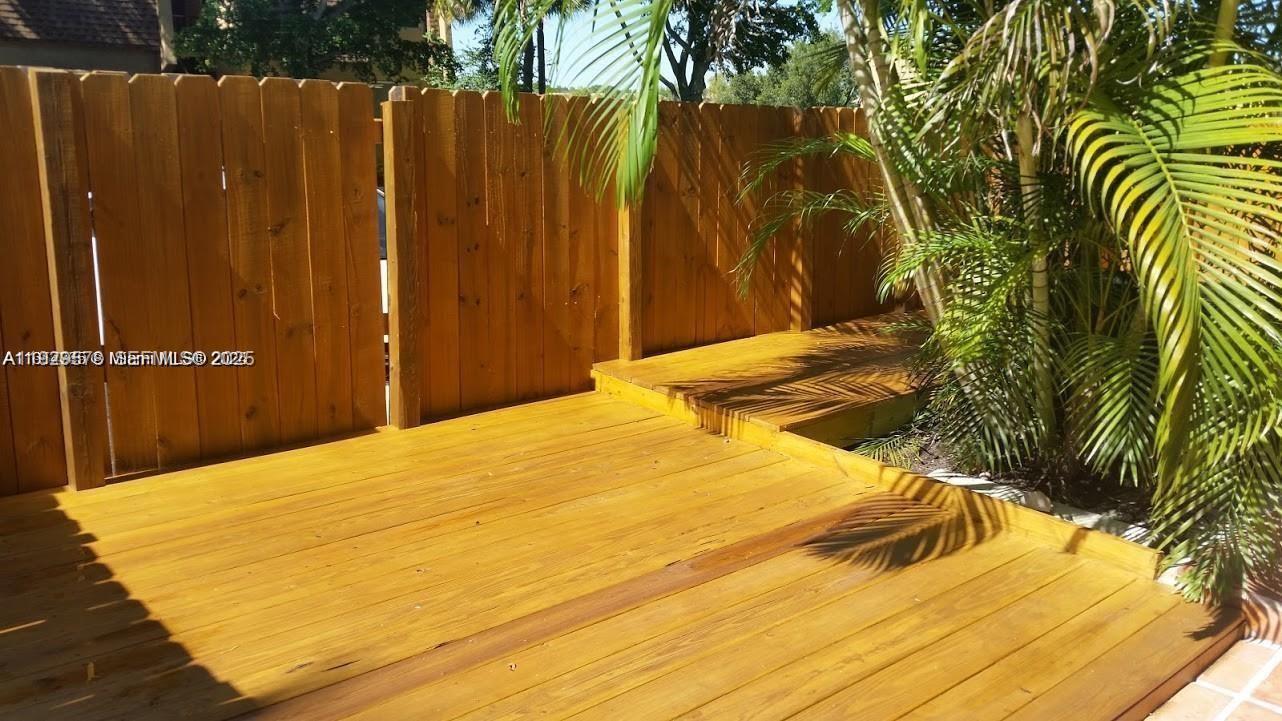 WELLEBY TOWNHOME 1 CONDO - Residential Lease