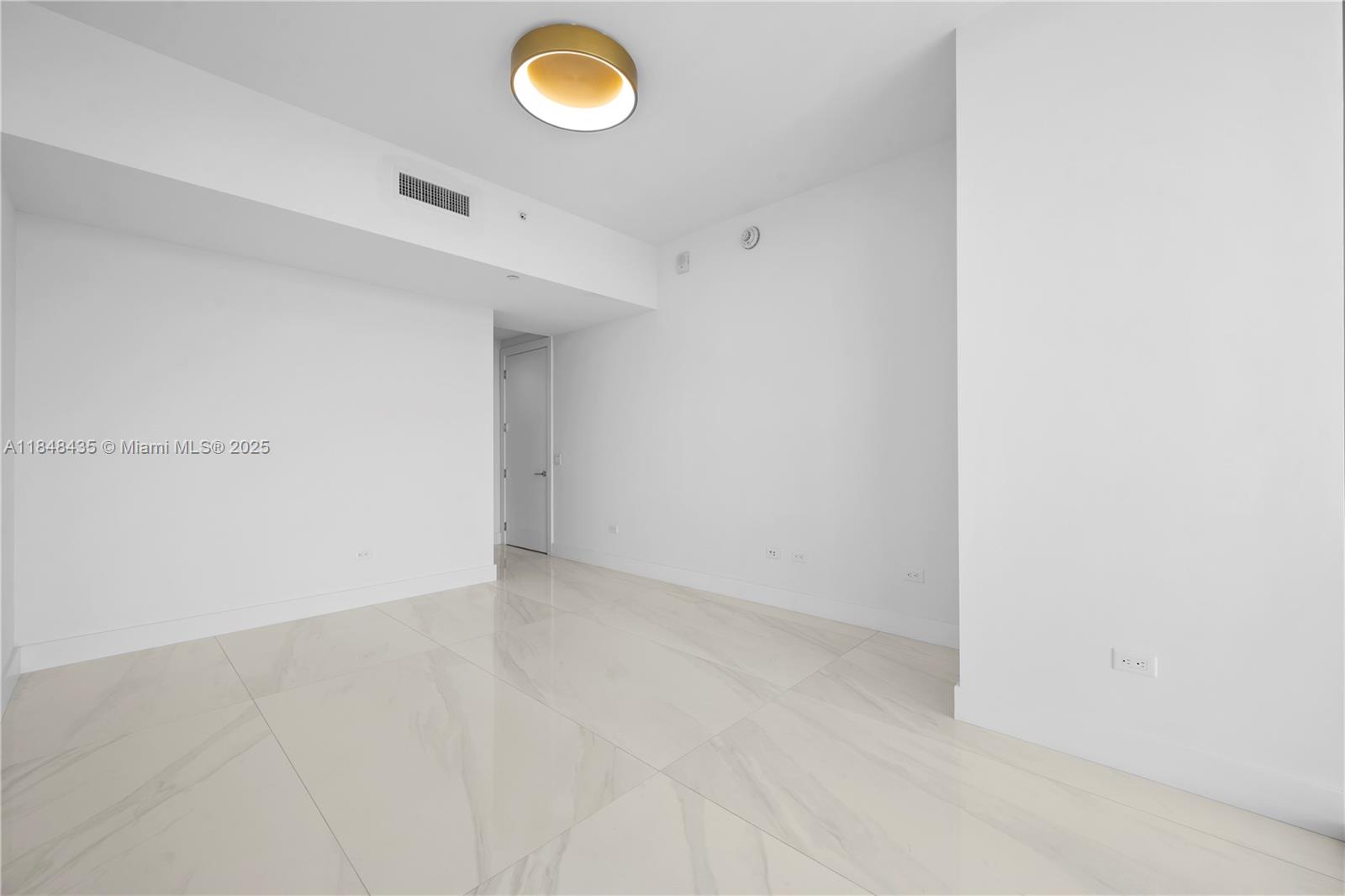 NORTH BISCAYNE BEACH AMEN - Residential