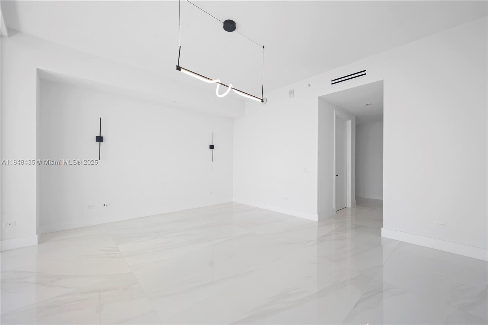 NORTH BISCAYNE BEACH AMEN - Residential