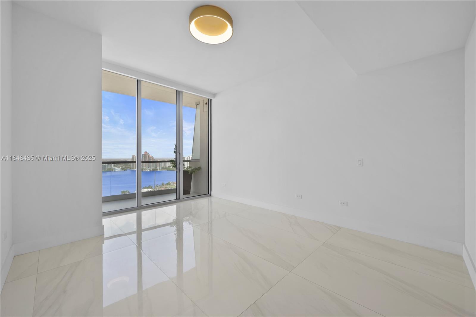 NORTH BISCAYNE BEACH AMEN - Residential