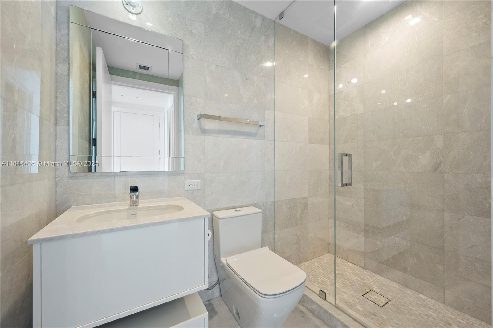 NORTH BISCAYNE BEACH AMEN - Residential