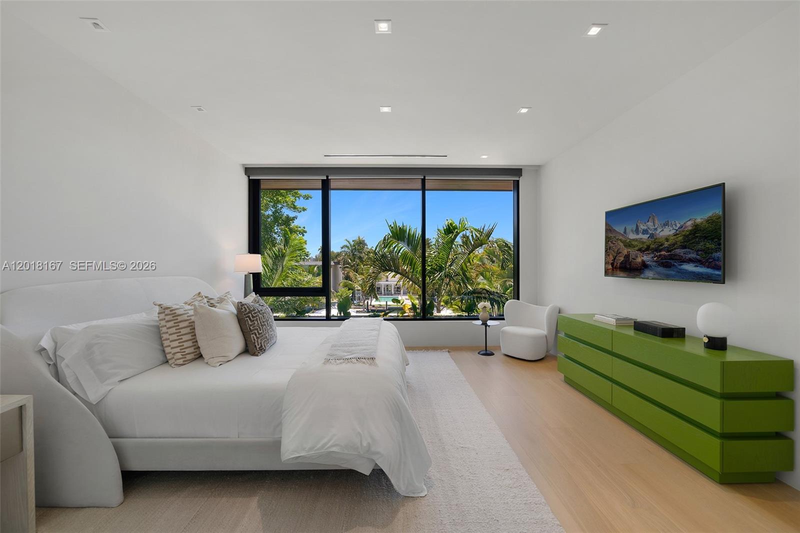 SUNSET ISLANDS-ISLAND NO 3 - Residential