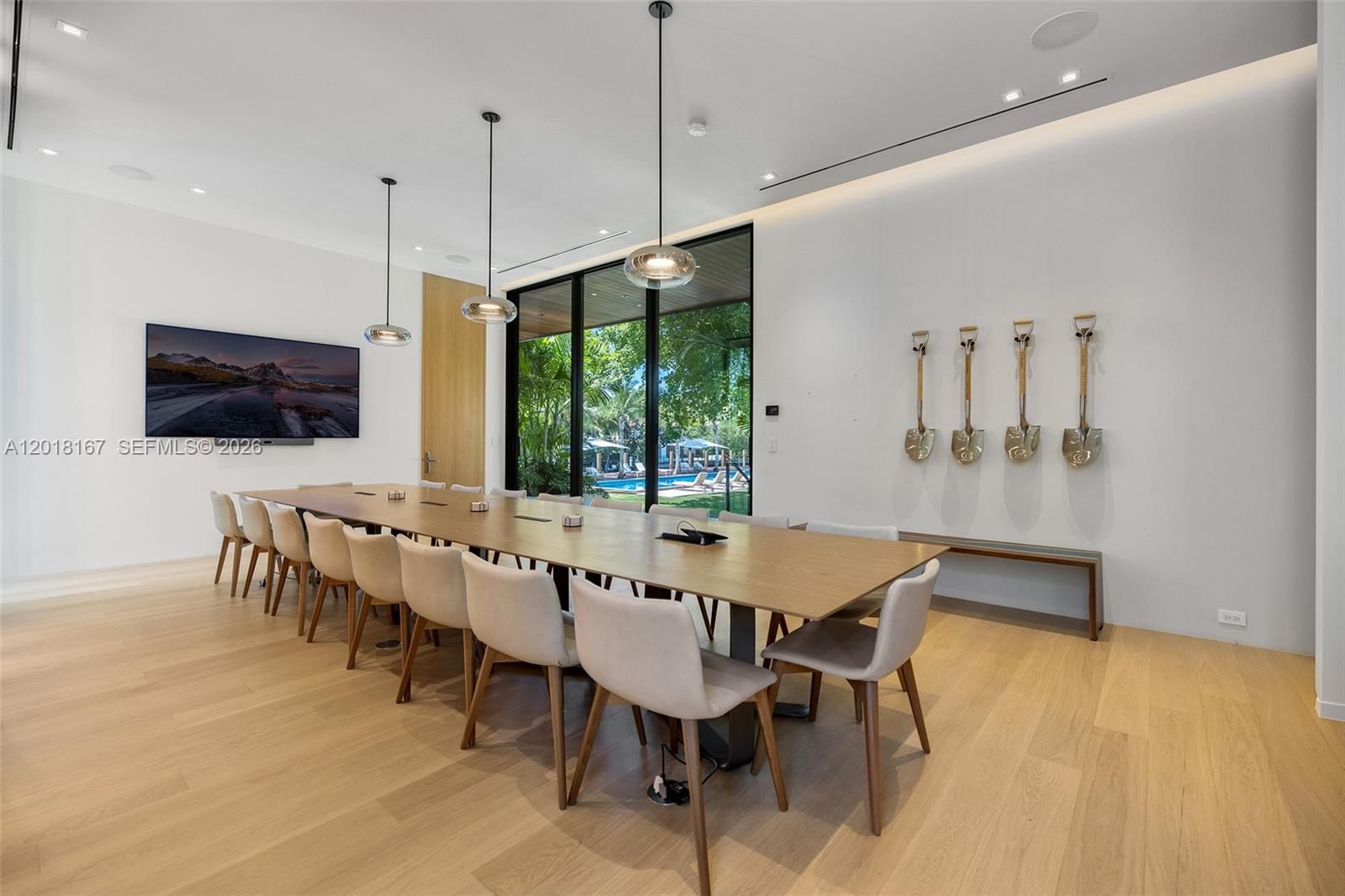 SUNSET ISLANDS-ISLAND NO 3 - Residential