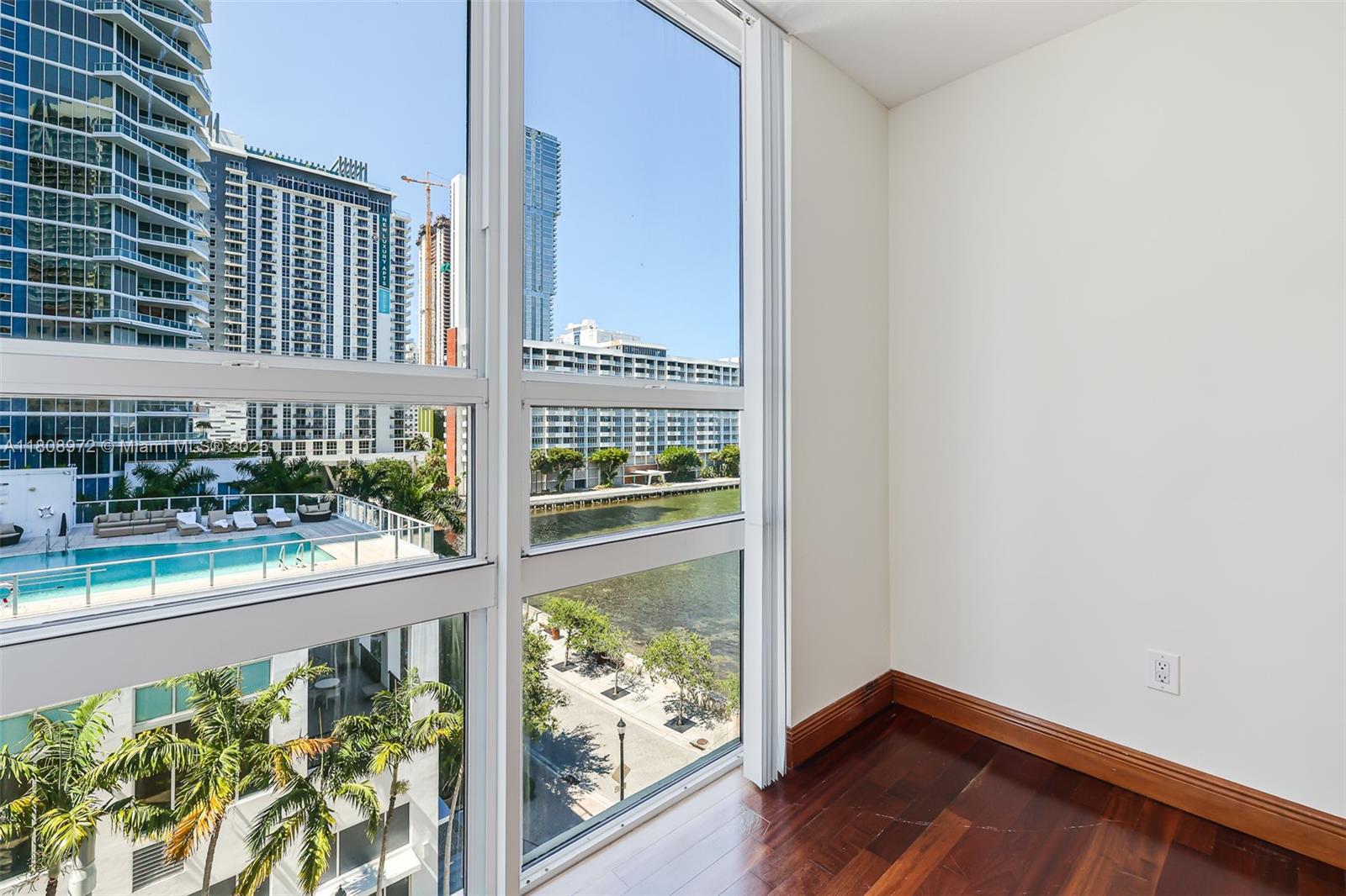 CITE CONDO - Residential