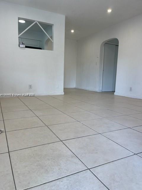 1204 NE 5th Ave