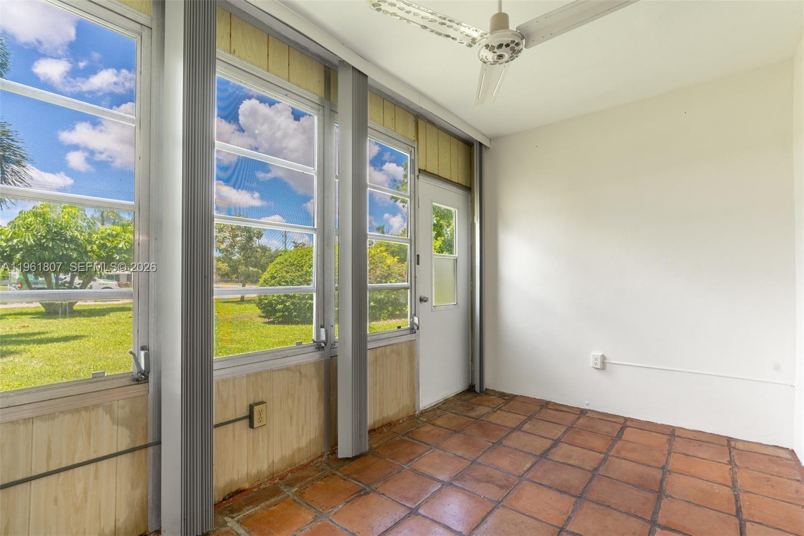 ORIOLE GOLF & TENNIS CLUB - Residential