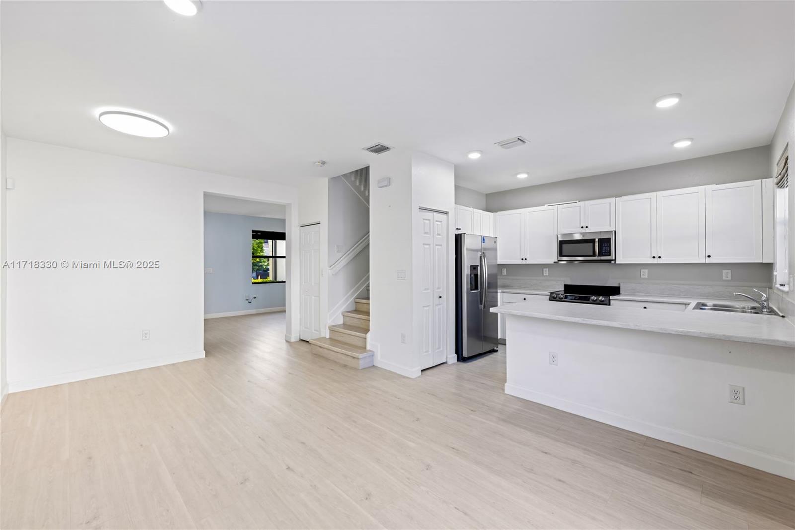 AQUABELLA SECTION TWO - Residential