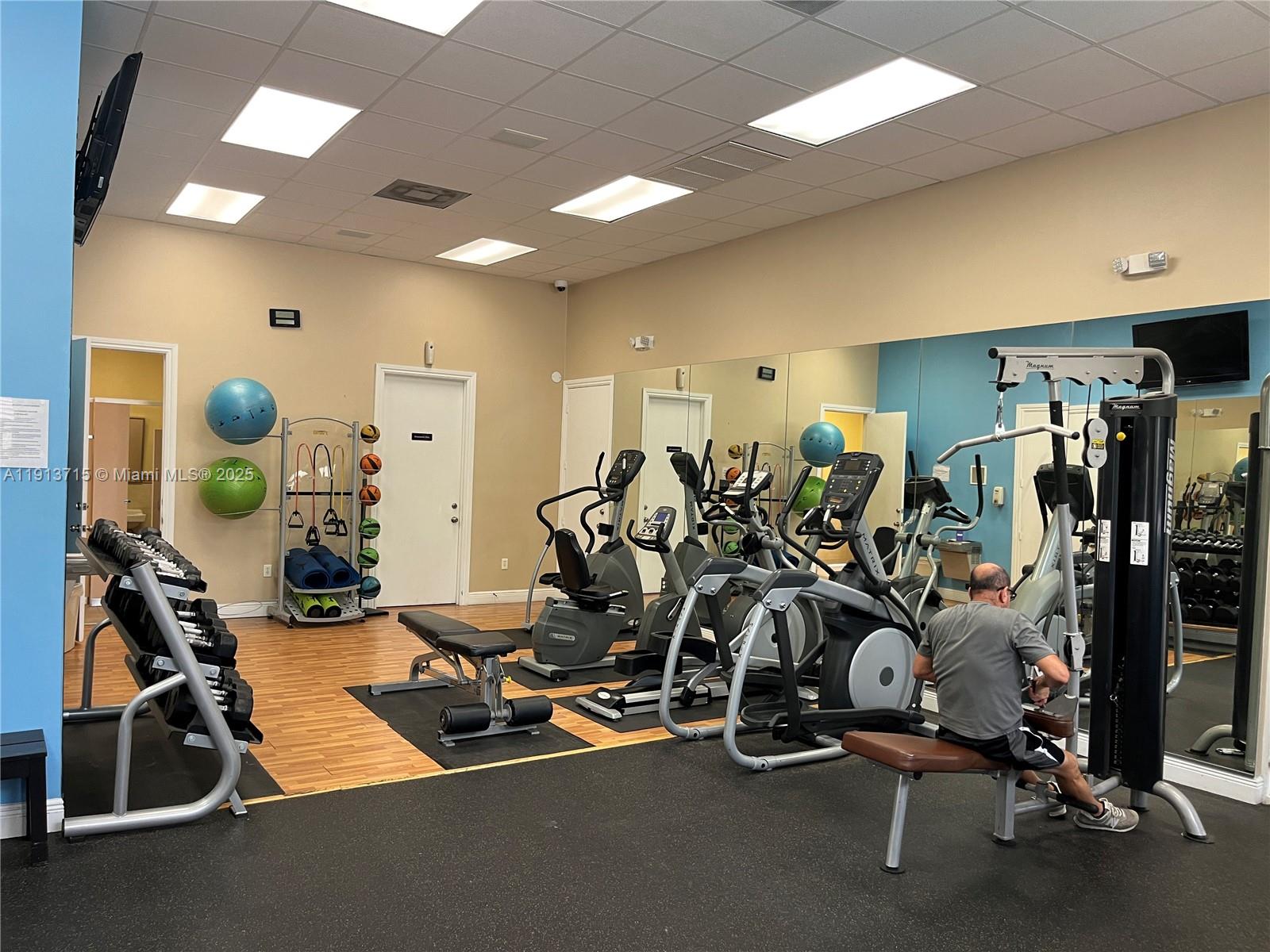 LAS TERRAZAS AT VIZCAYA - Residential Lease