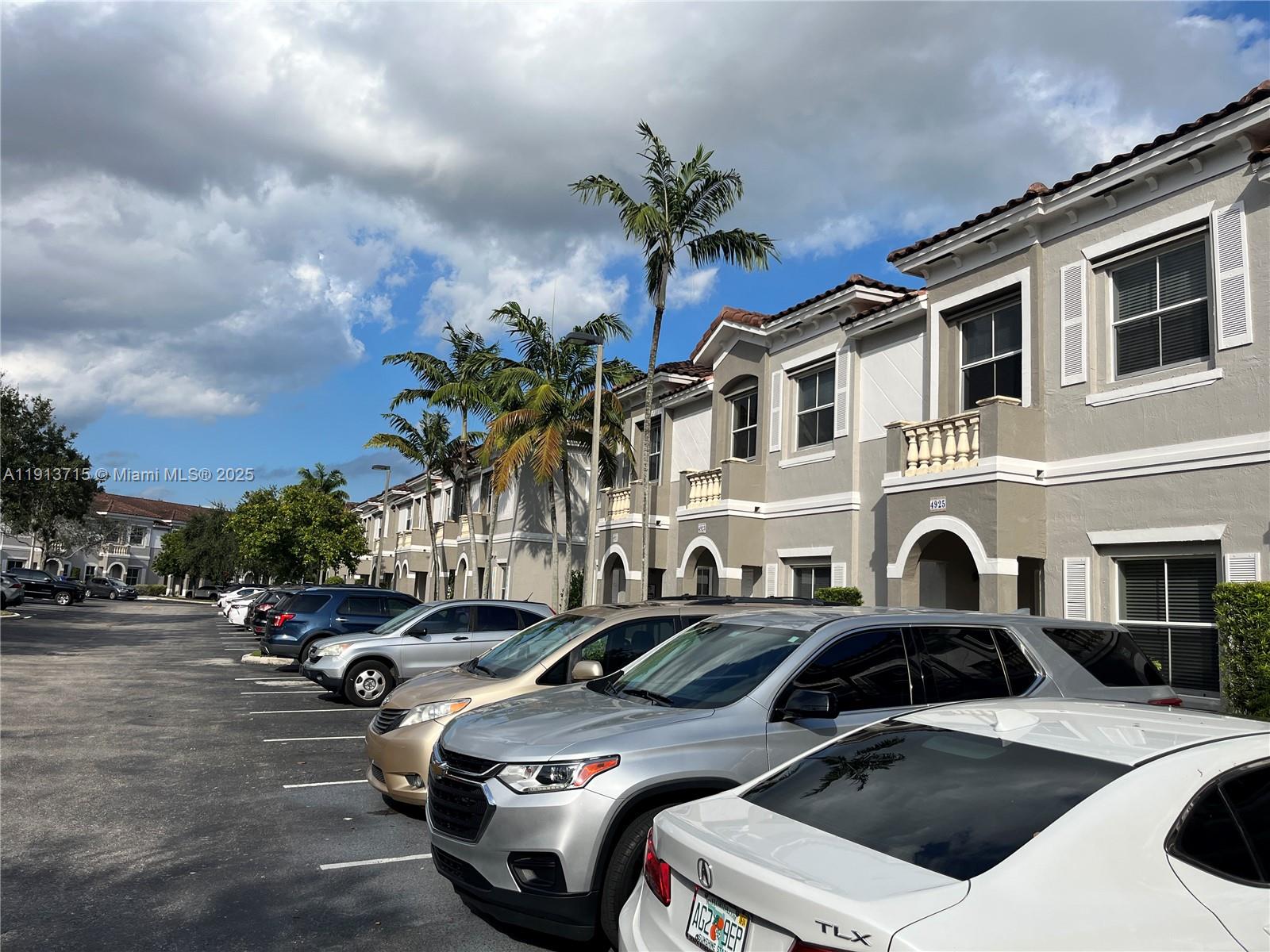 LAS TERRAZAS AT VIZCAYA - Residential Lease