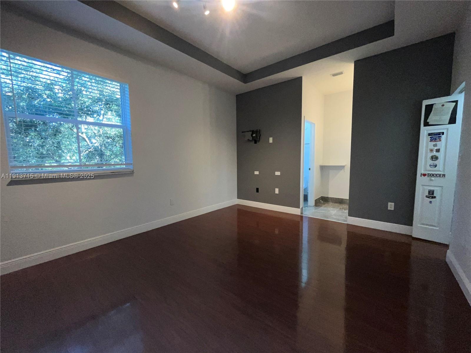 LAS TERRAZAS AT VIZCAYA - Residential Lease