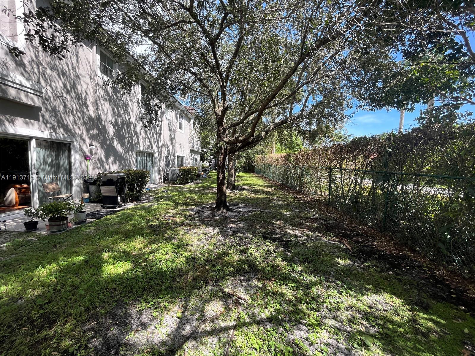 LAS TERRAZAS AT VIZCAYA - Residential Lease