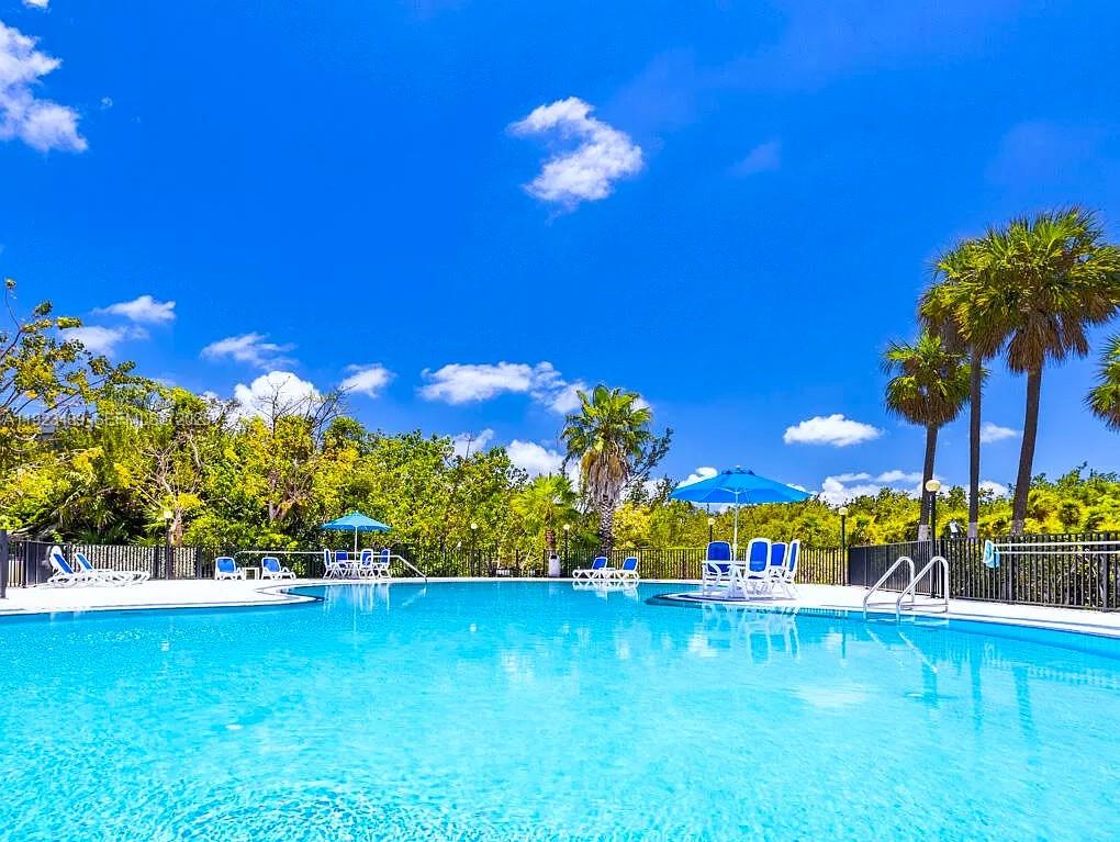 SEAWATCH CONDOMINIUM - Residential