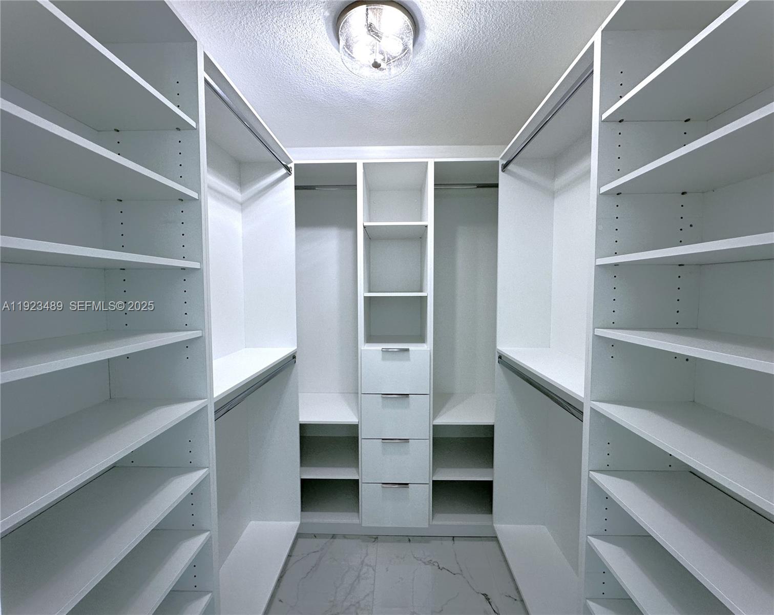 SEAWATCH CONDOMINIUM - Residential