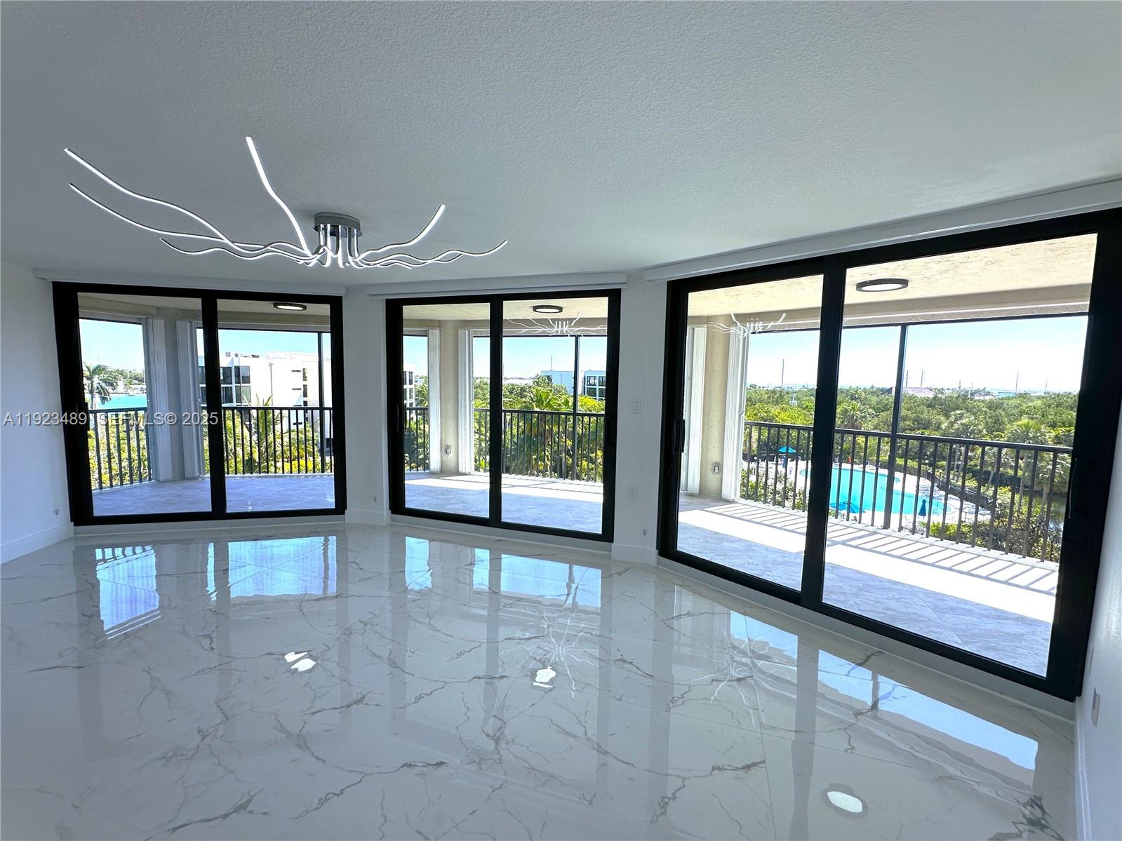 SEAWATCH CONDOMINIUM - Residential